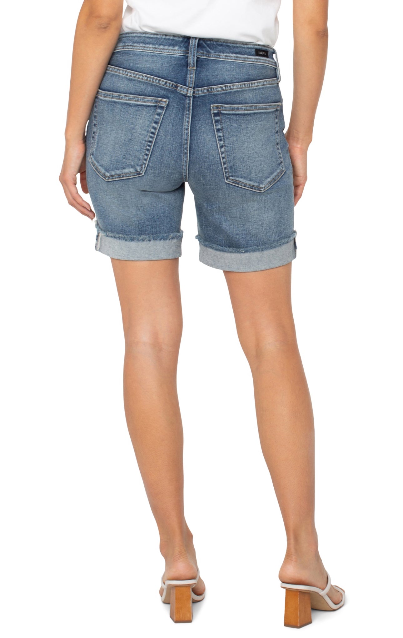LIVERPOOL THE KEEPER FRAY CUFF SHORT 9"