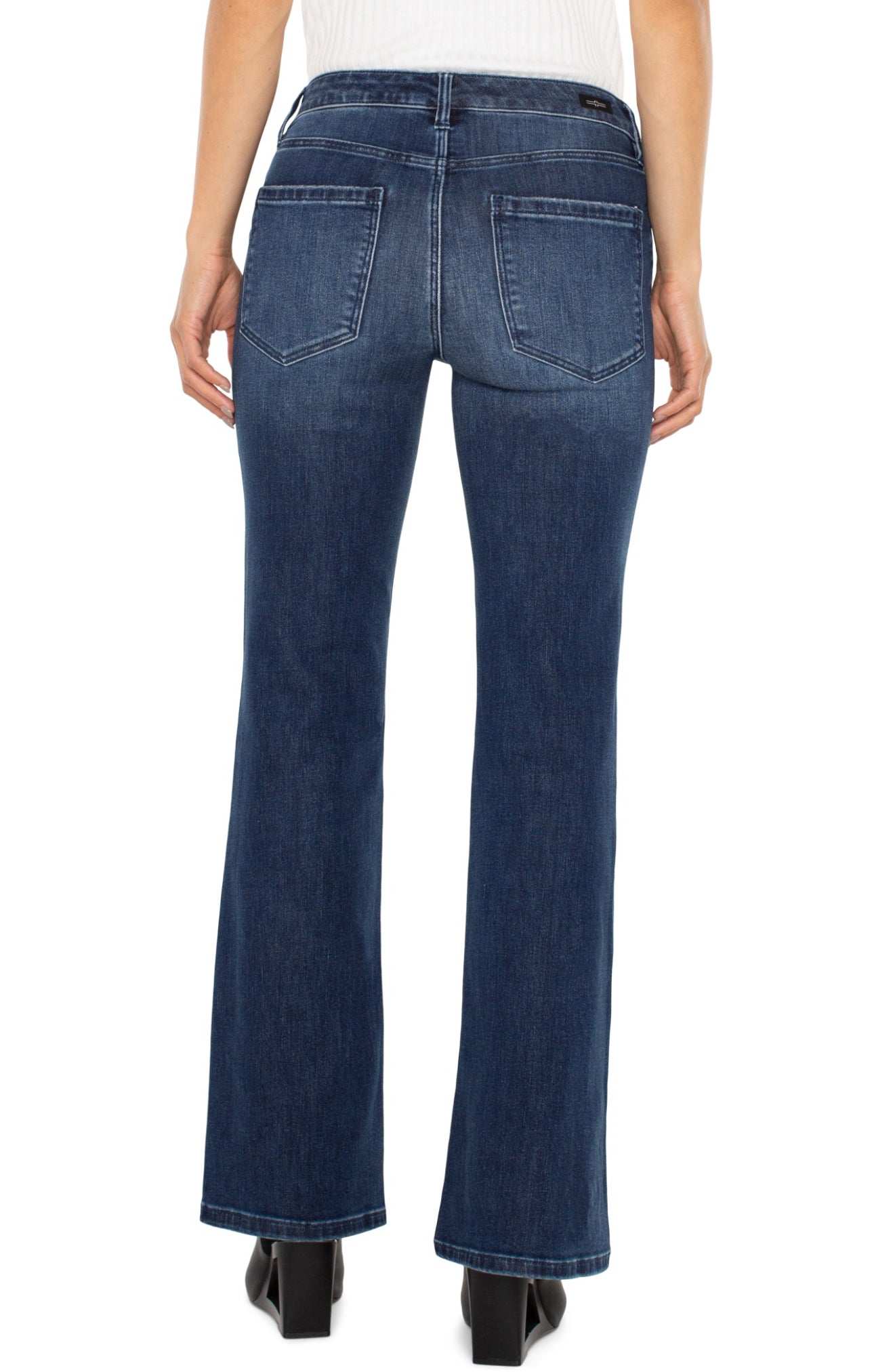 LUCY BOOT CUT JEAN 32”