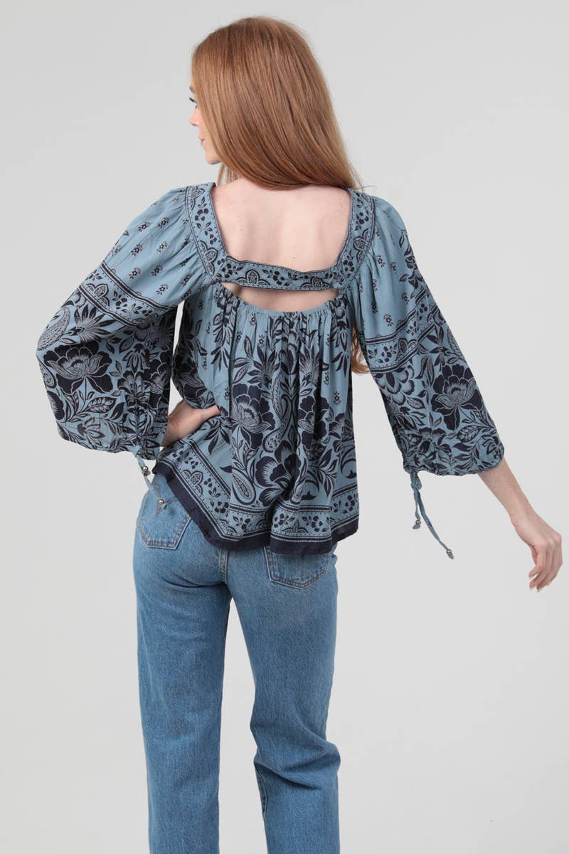 PRINTED LONG SLEEVE BLOUSE