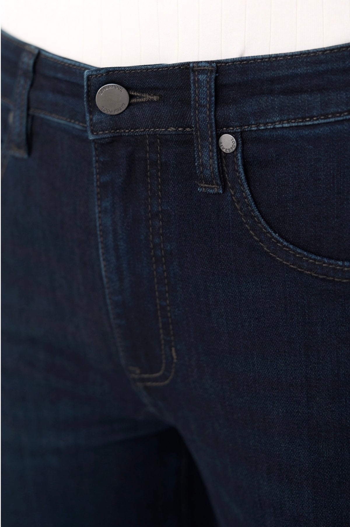 Bobbie baby boot cut 32 inseam