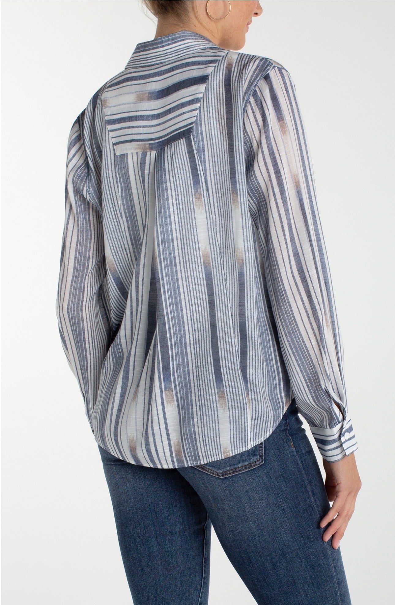 LONG SLEEVE BUTTON FRONT SHIRT