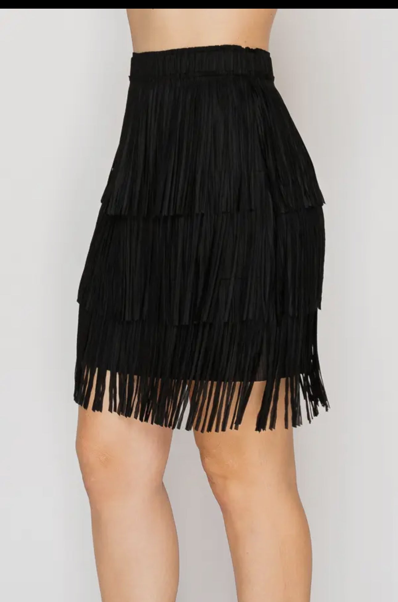BLACK SHORT FRINGE SKIRT
