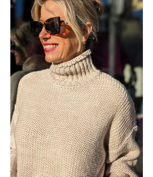 MOCK NECK CHUNKY SWEATER IN STONE