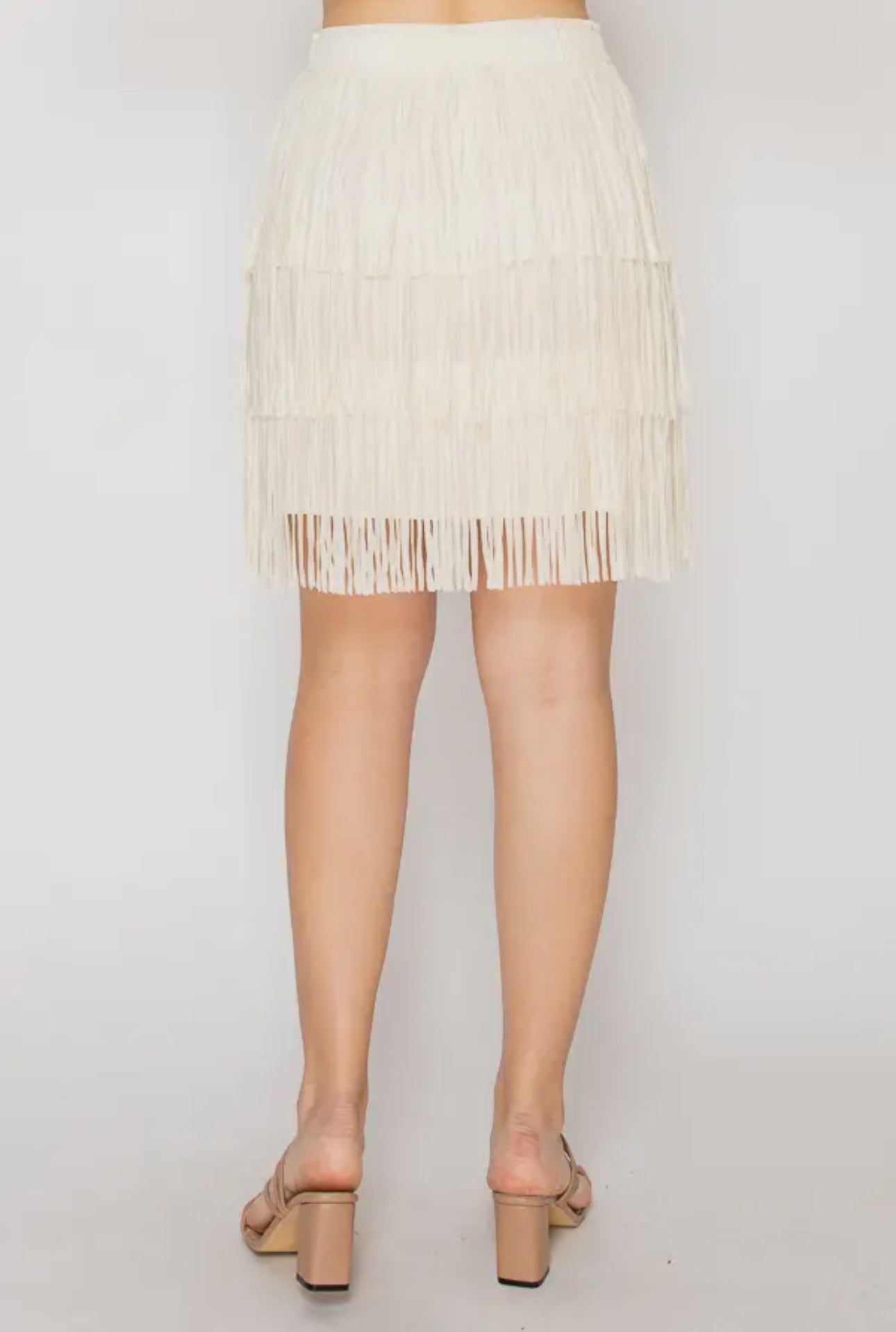 BEIGE SHORT FRINGE SKIRT