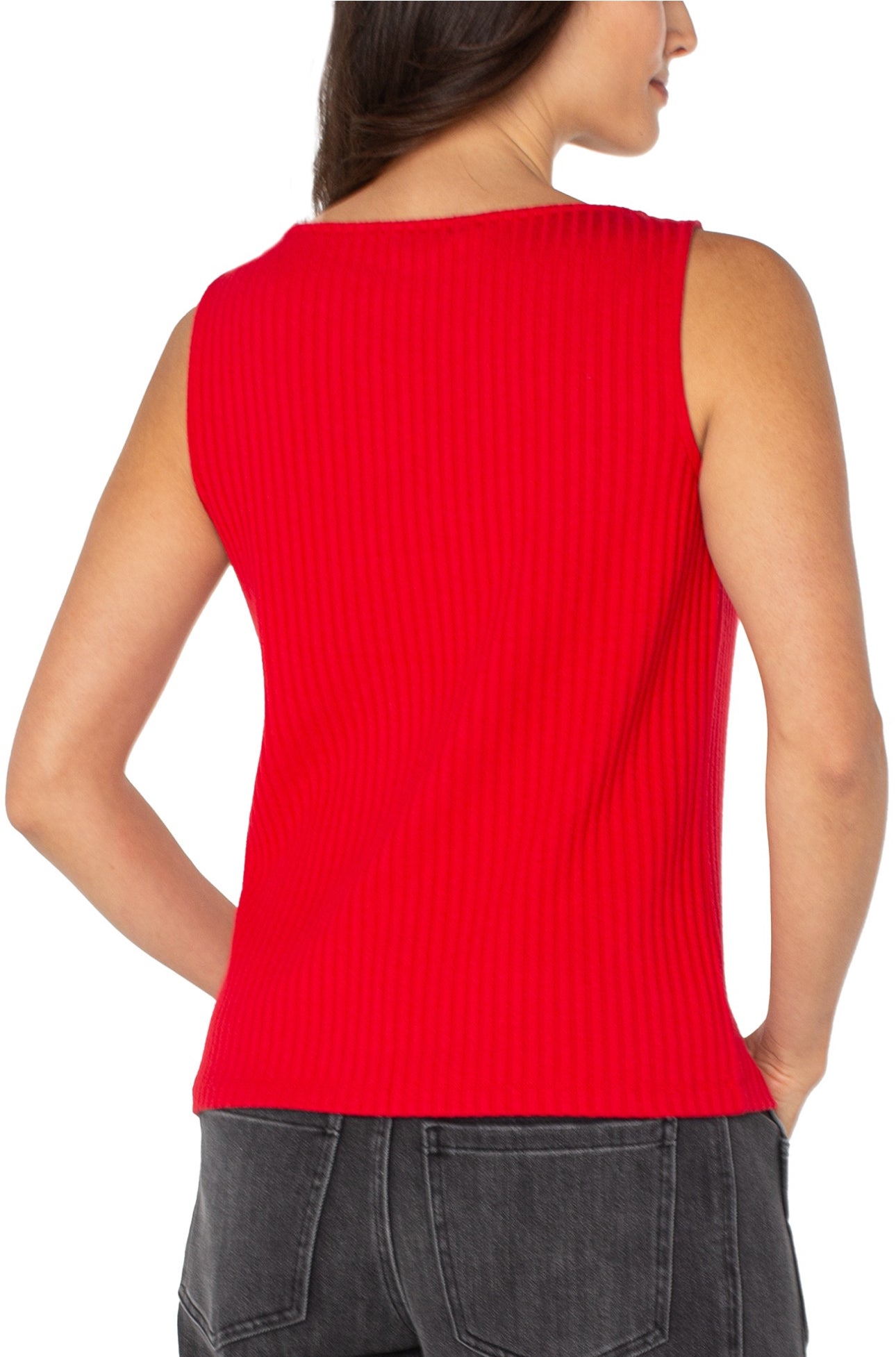 SLEEVELESS HIGH BOATNECK TOP