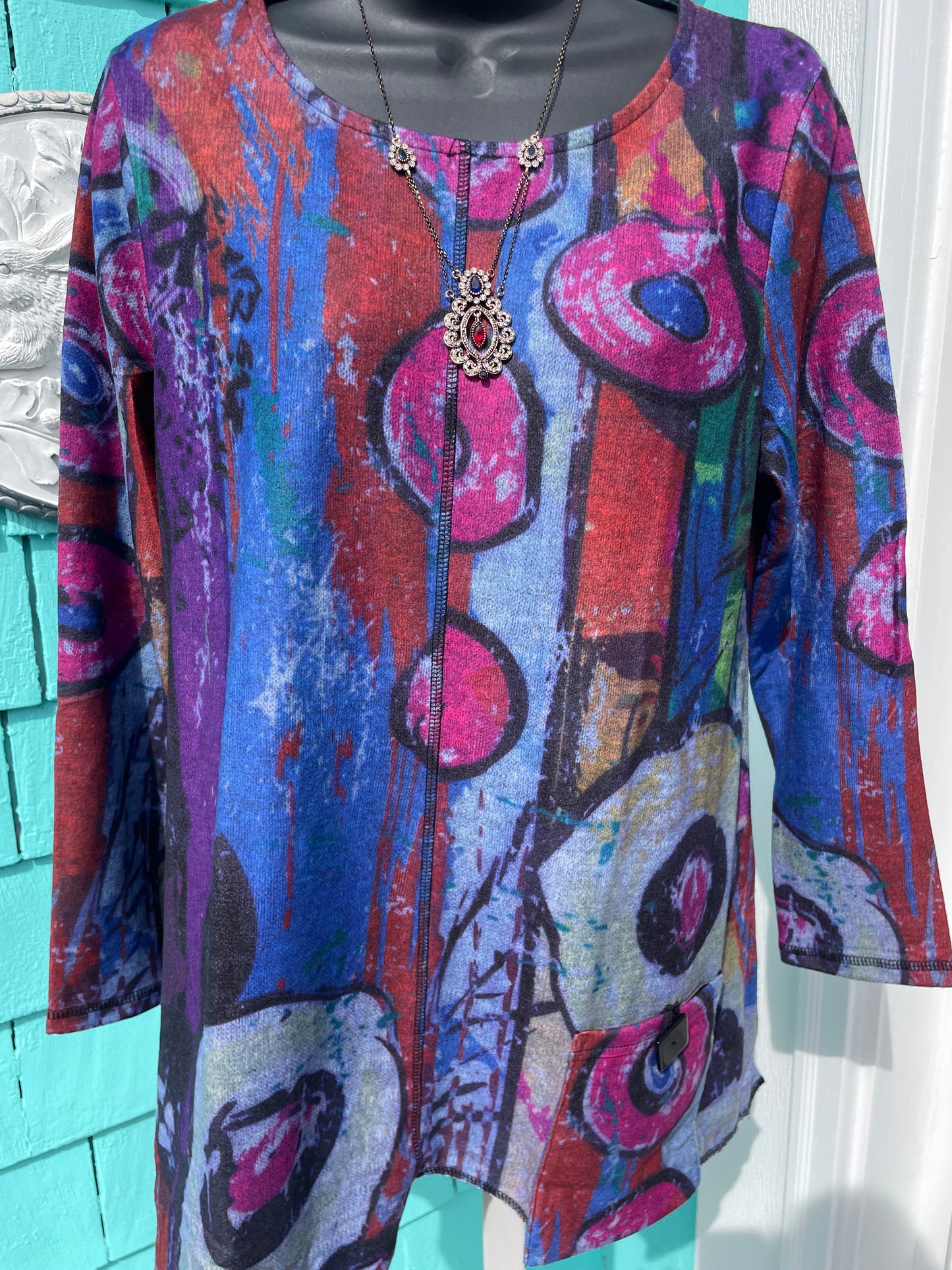 FLEECE SWEATER WITH POCKETS