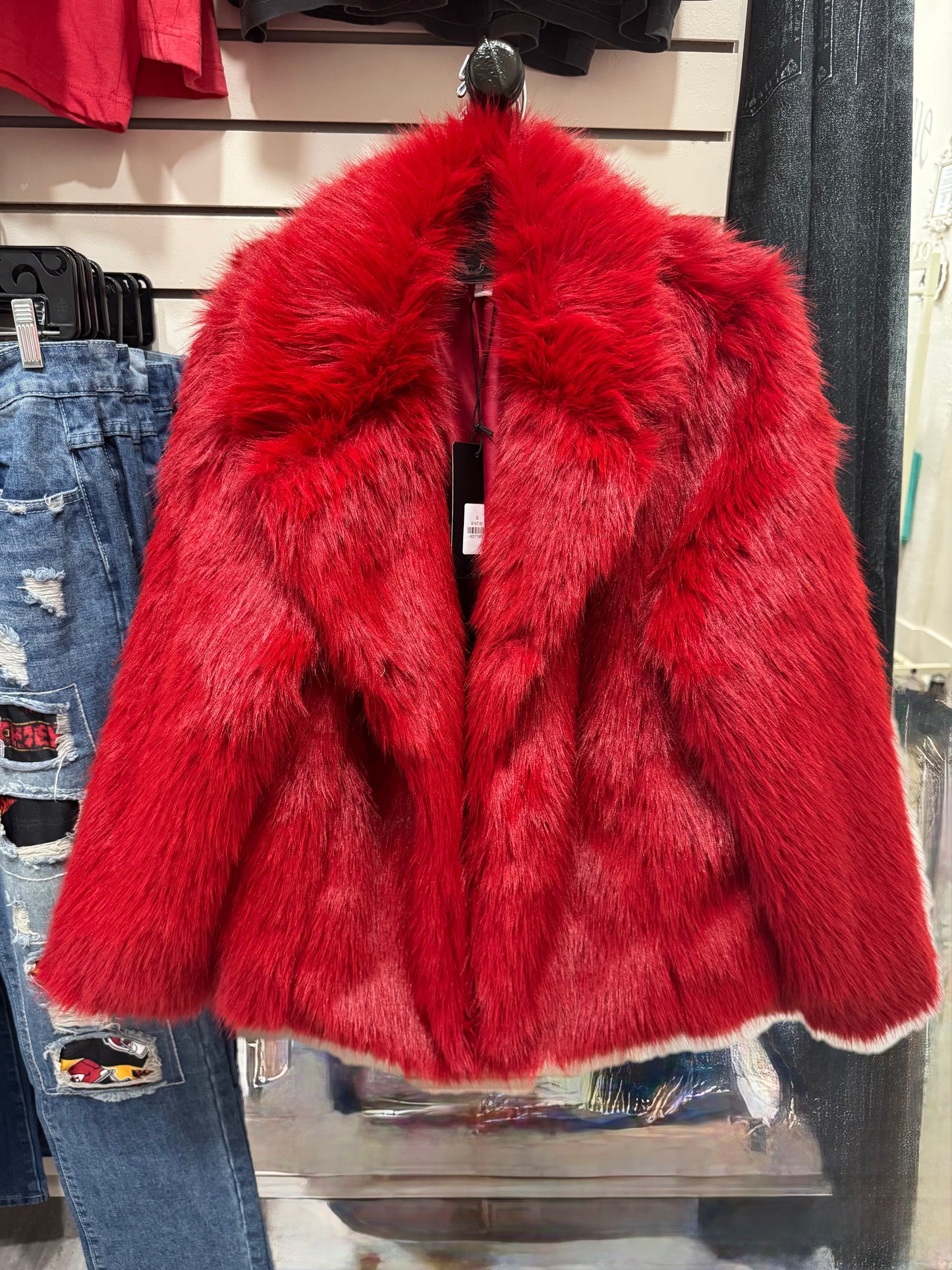 RED MINKY FAUX FUR SHORT JACKET