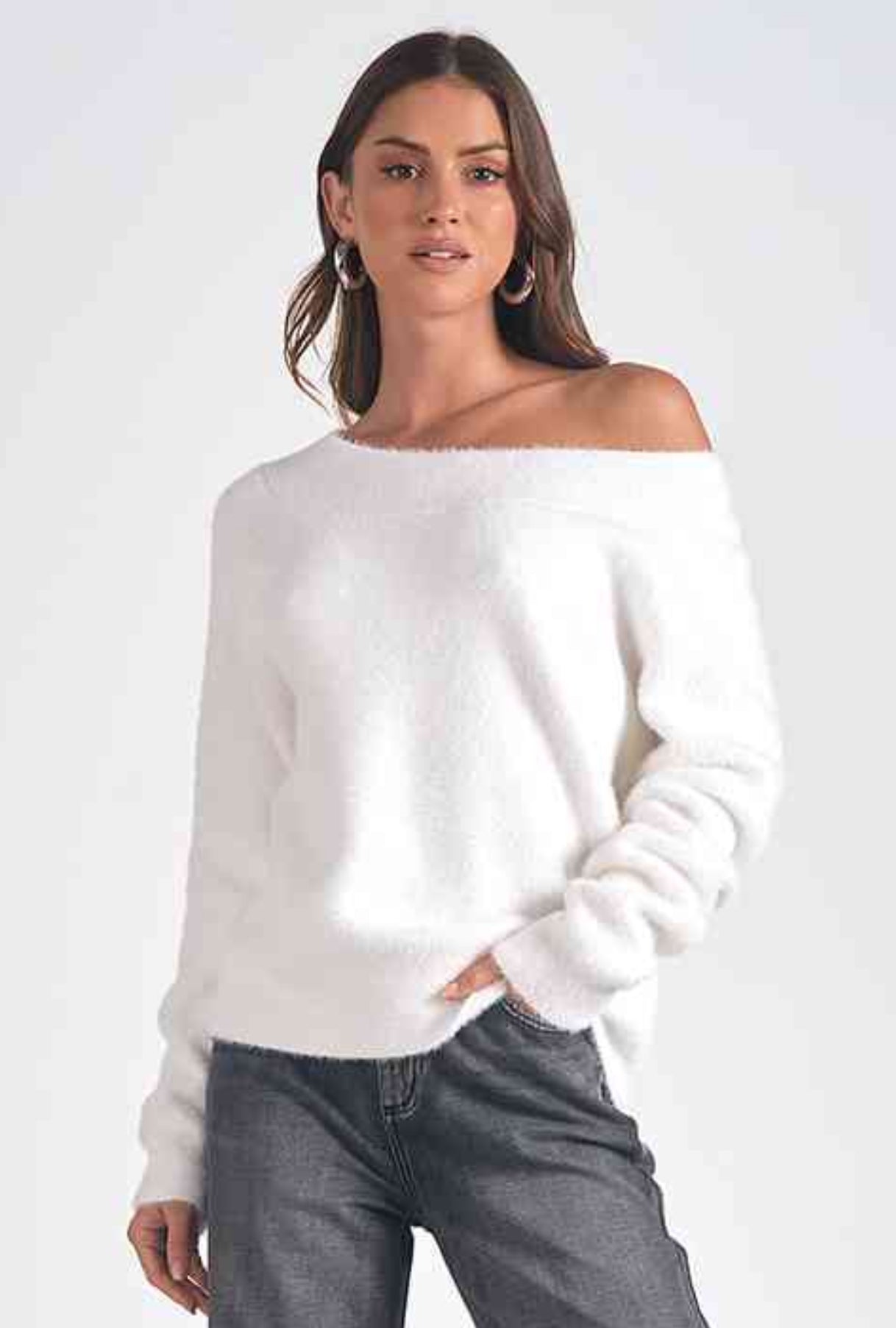 BUNNY SOFT SWEATER IN WHITE