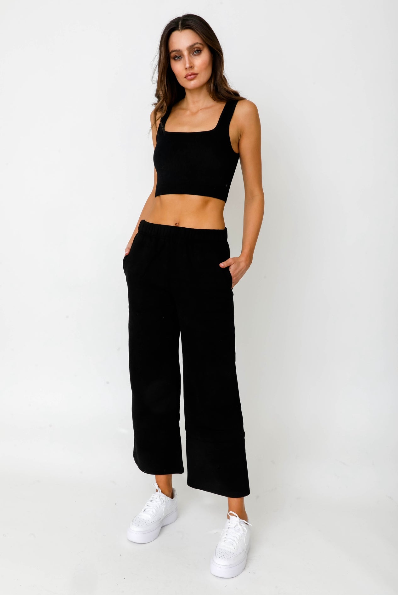 SHACI WIDE LEG SWEAT PANTS