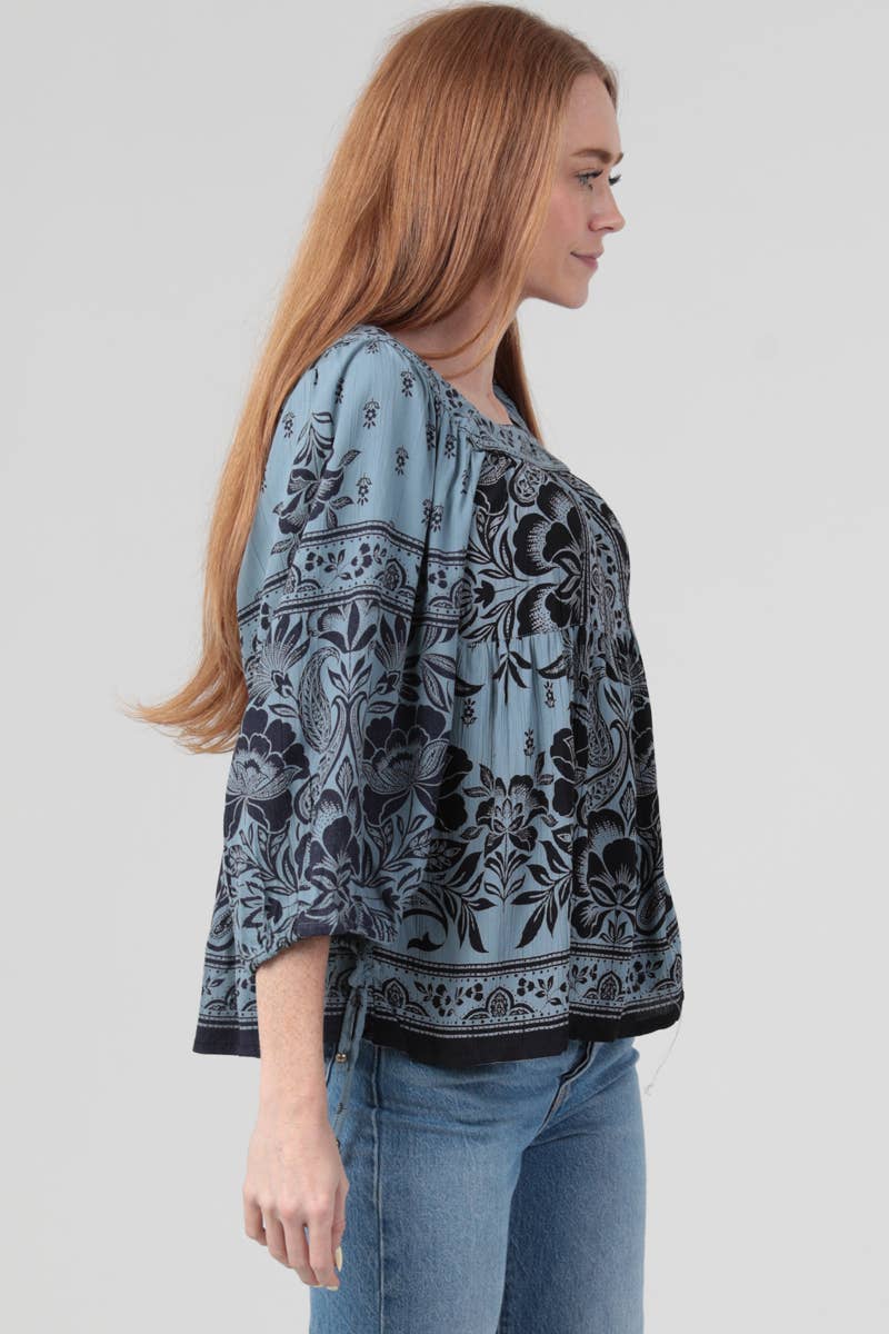 PRINTED LONG SLEEVE BLOUSE