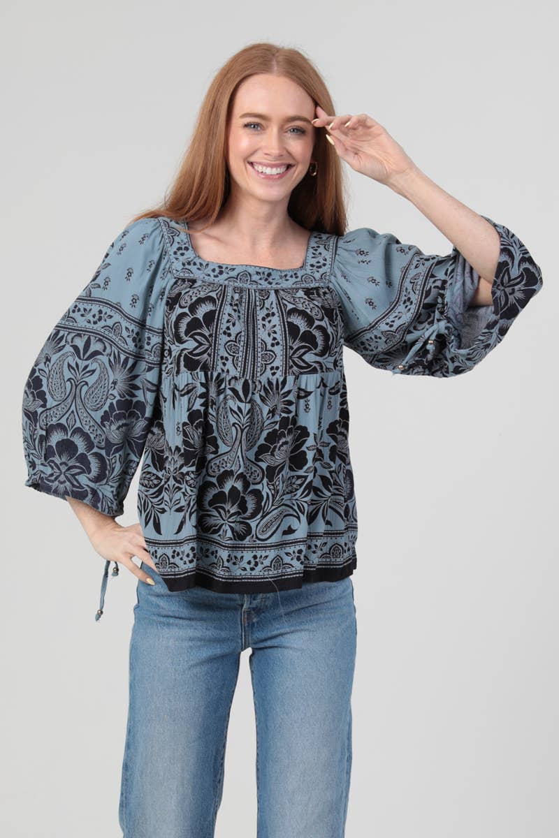 PRINTED LONG SLEEVE BLOUSE