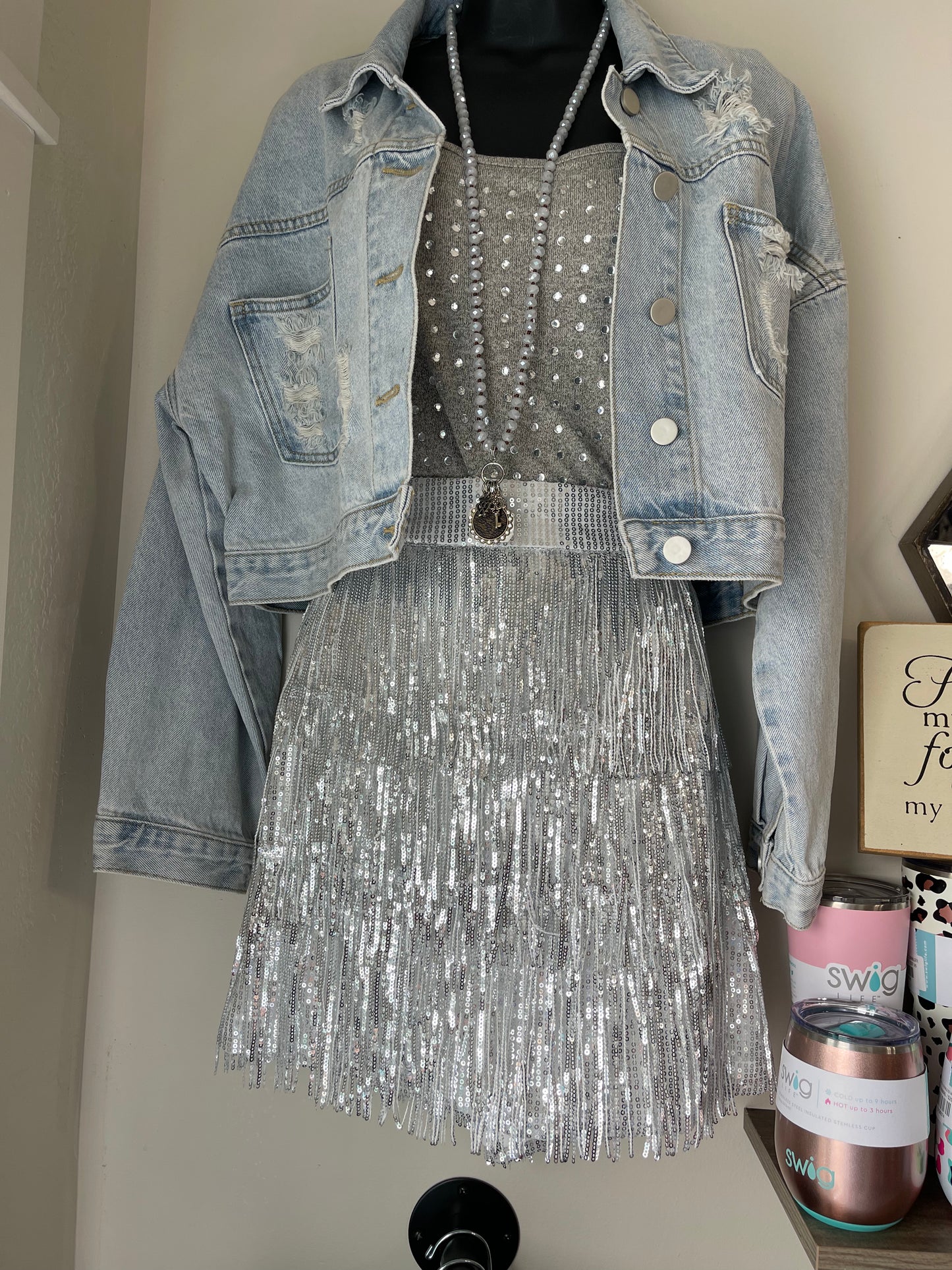 METALLIC TIERED SEQUIN MINI SKIRT