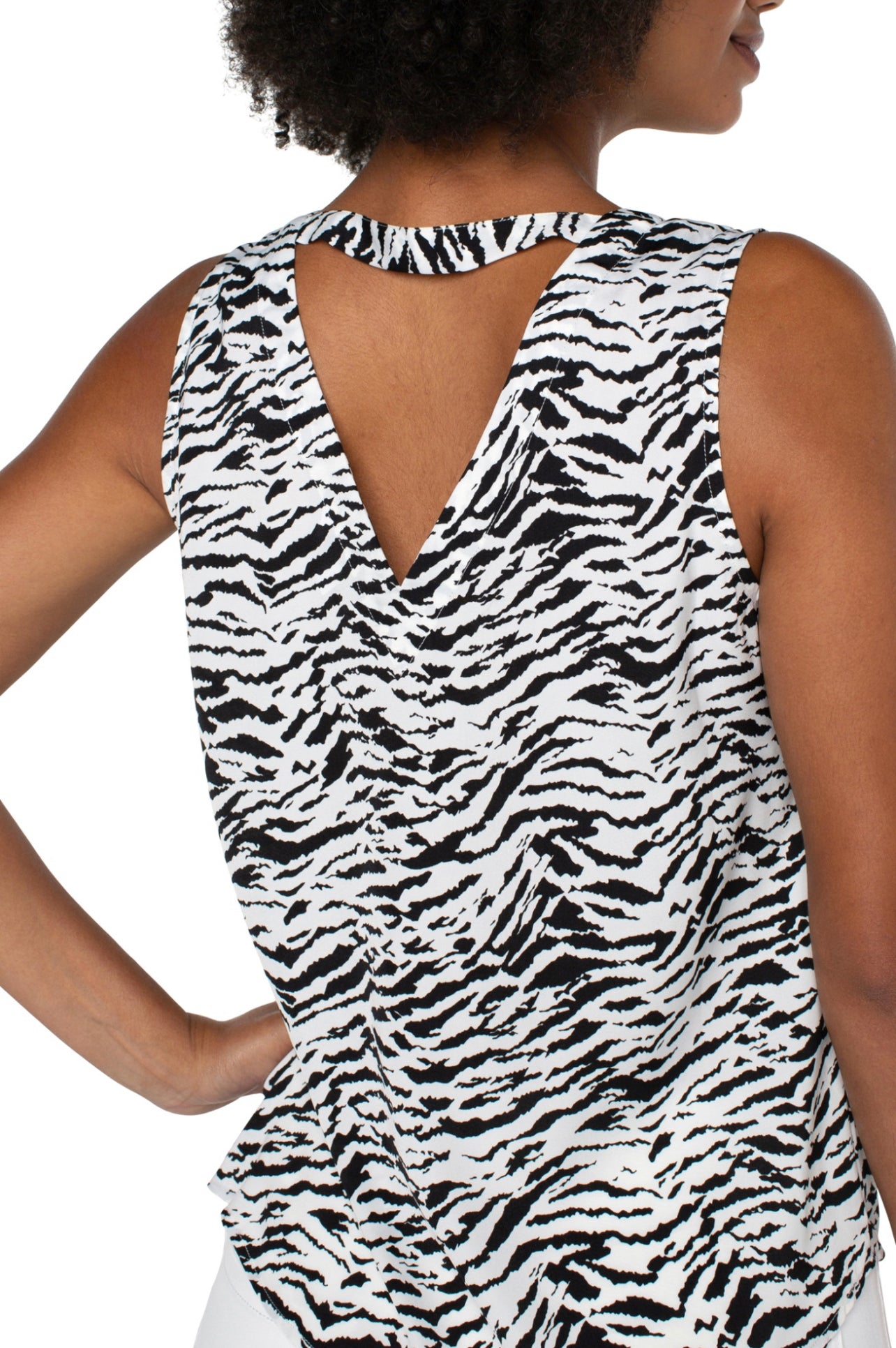 LIVERPOOL BLK/WHT DBL V TOP