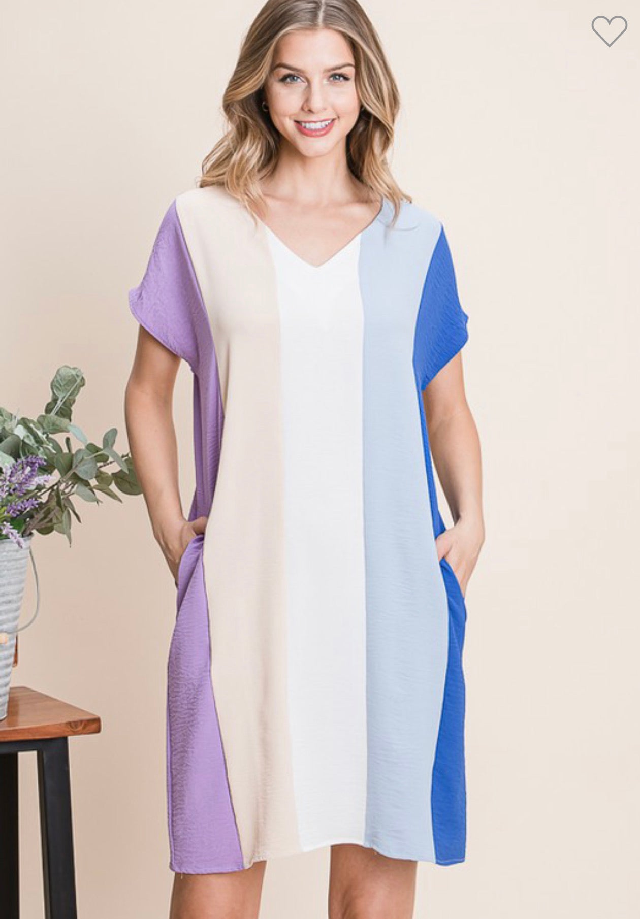 SHIRTDRESS IS SUITED FOR BOTH CASUAL AND FORMAL LOOKS