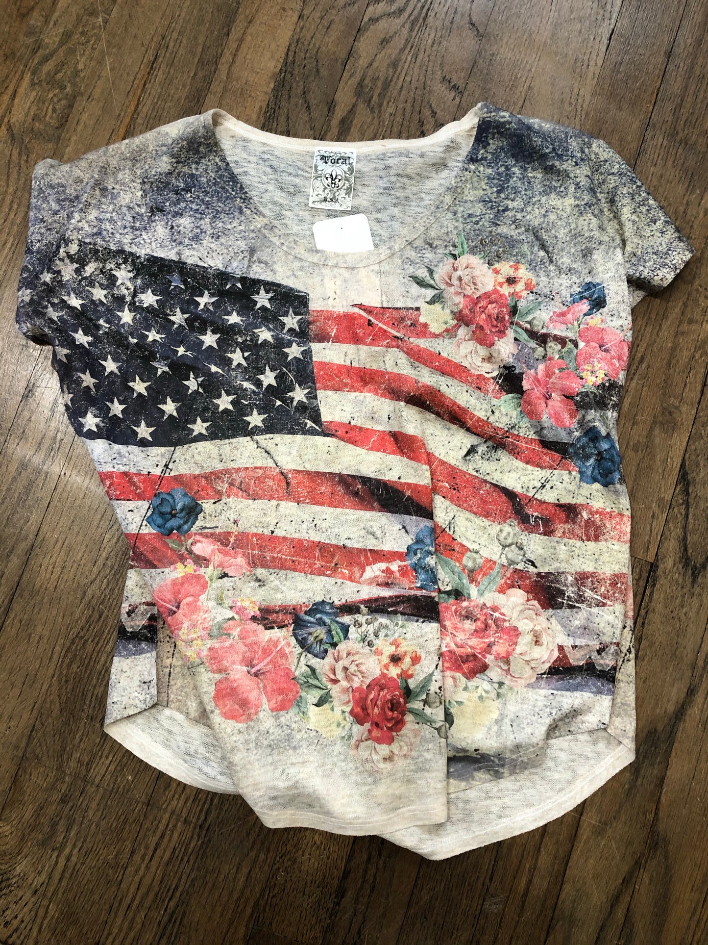 VOCAL SHORT SLEEVE FLAG TOP