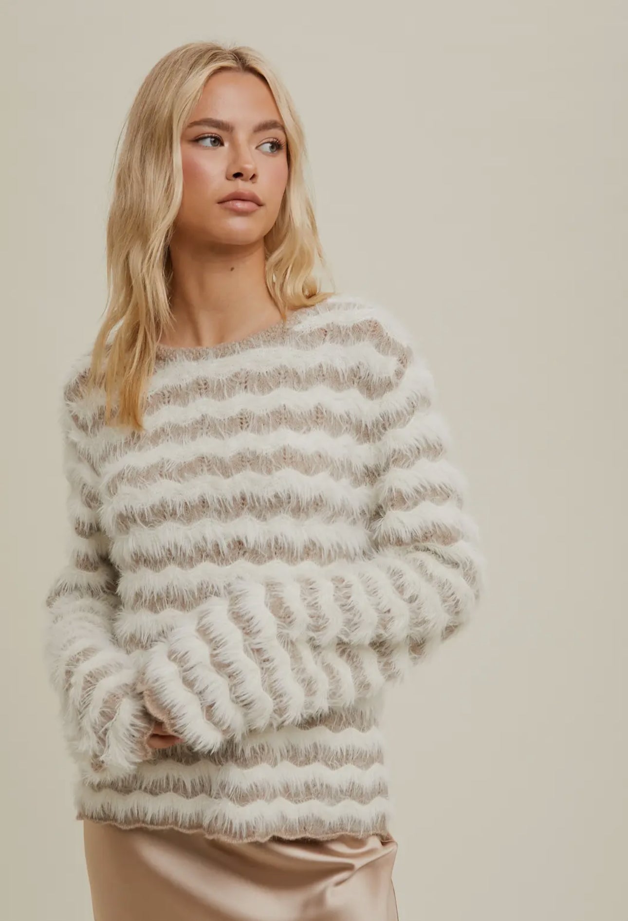 FAUX FEATHER STRIPED SWEATER