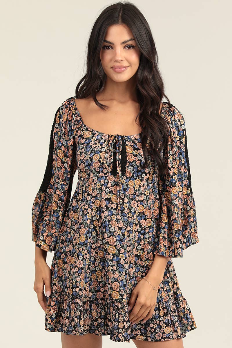 LONG SLEEVE SQUARE NECK WITH TIE TOP