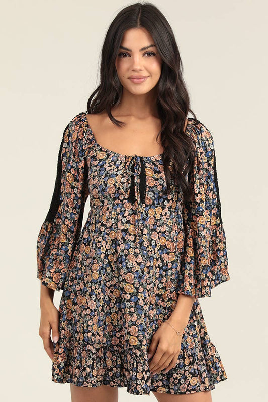 LONG SLEEVE SQUARE NECK WITH TIE TOP
