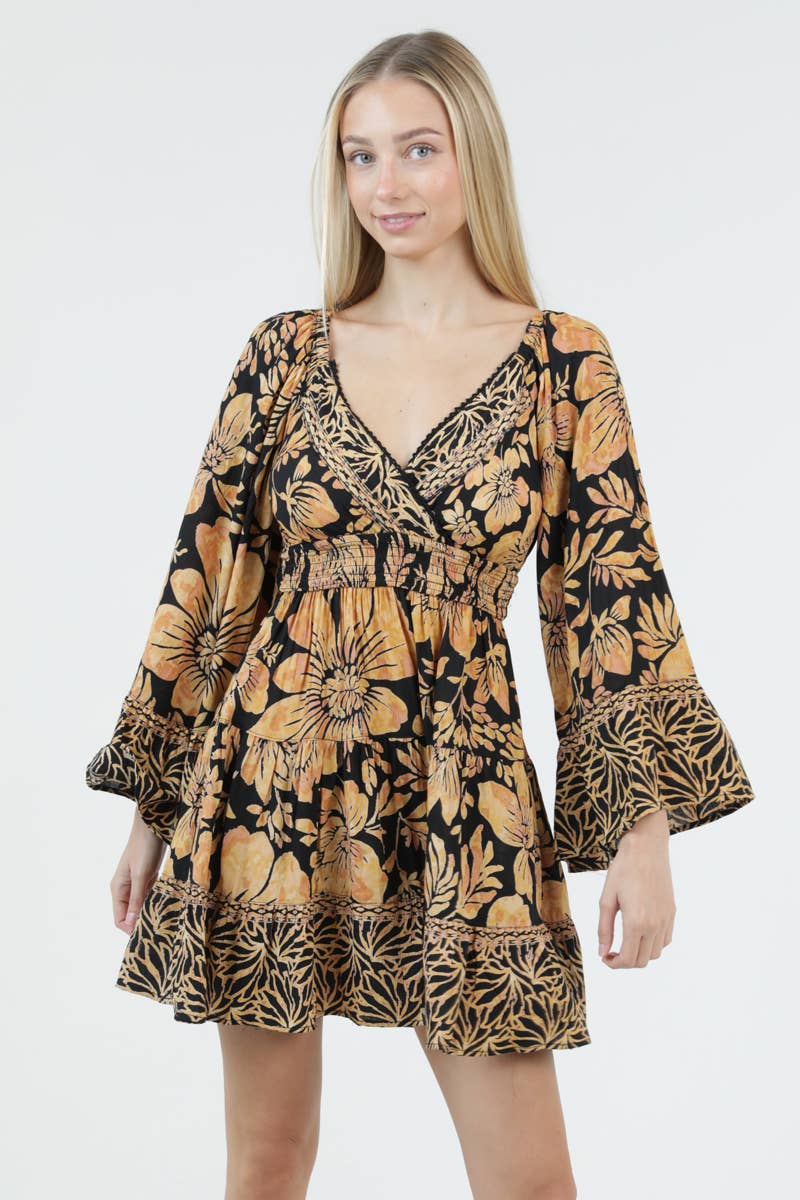 V NECK WIDE BELL SLEEVE PRINTED SHORT DRESS