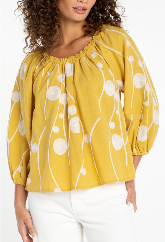 Three-quarter sleeve woven top