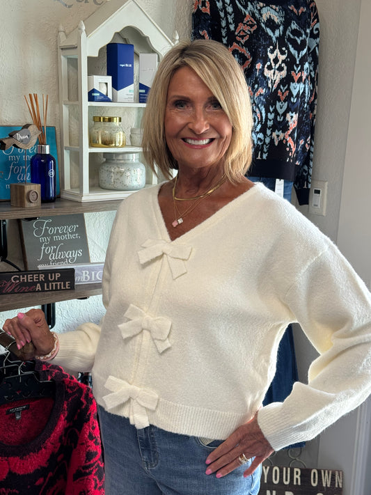 CREAM BOW FRONT SWEATER