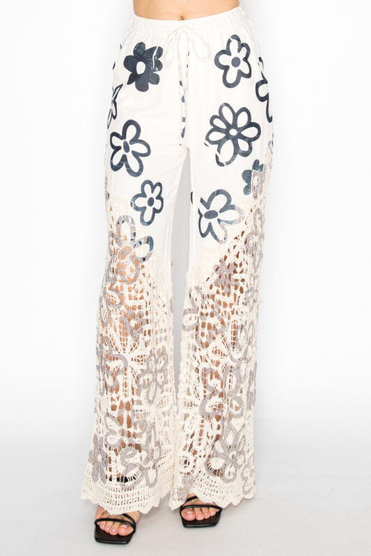 DAISY LINED PANTS WITH CROCHET BOTTOM