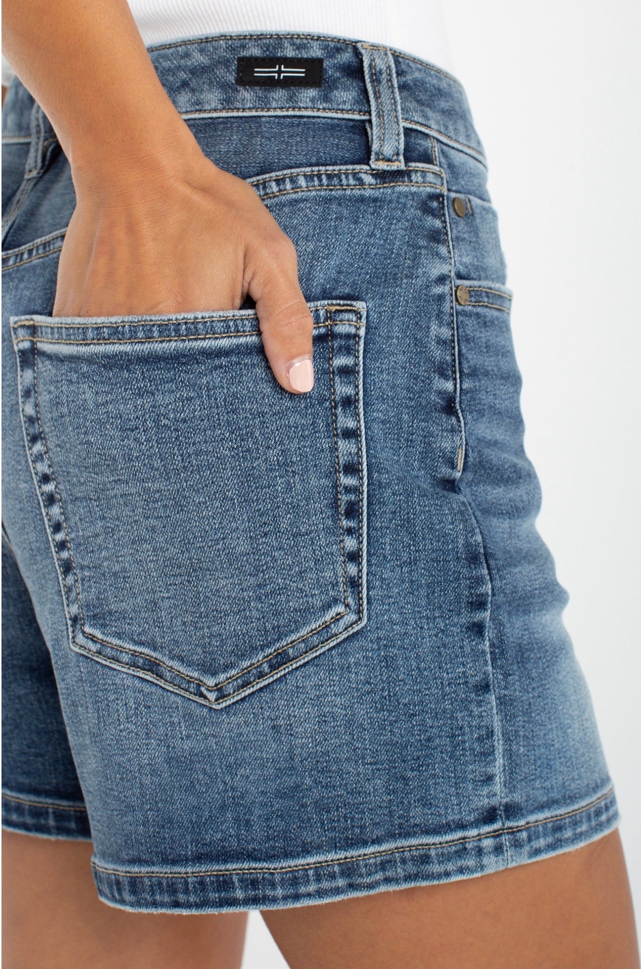 High rise heritage short 4.5” inseam