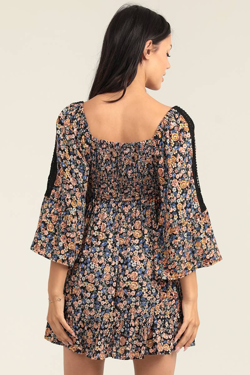 LONG SLEEVE SQUARE NECK WITH TIE TOP