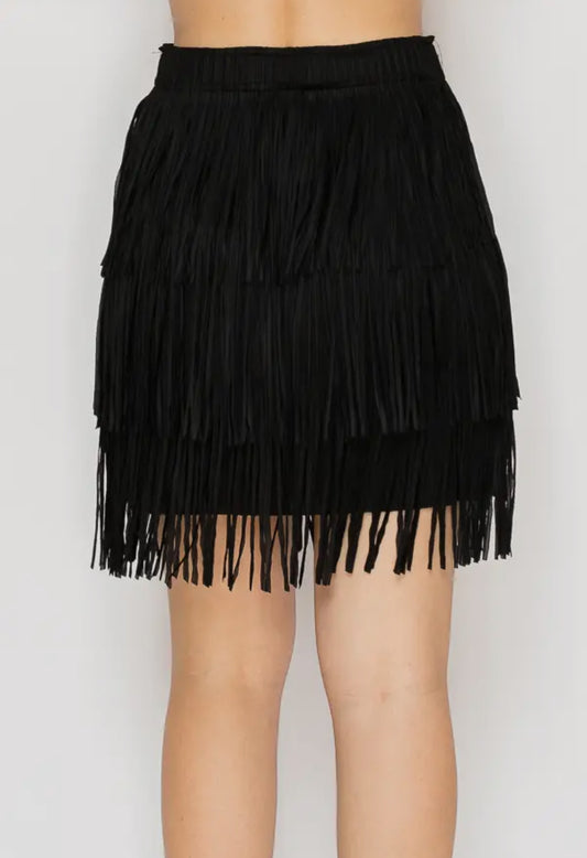 BLACK SHORT FRINGE SKIRT