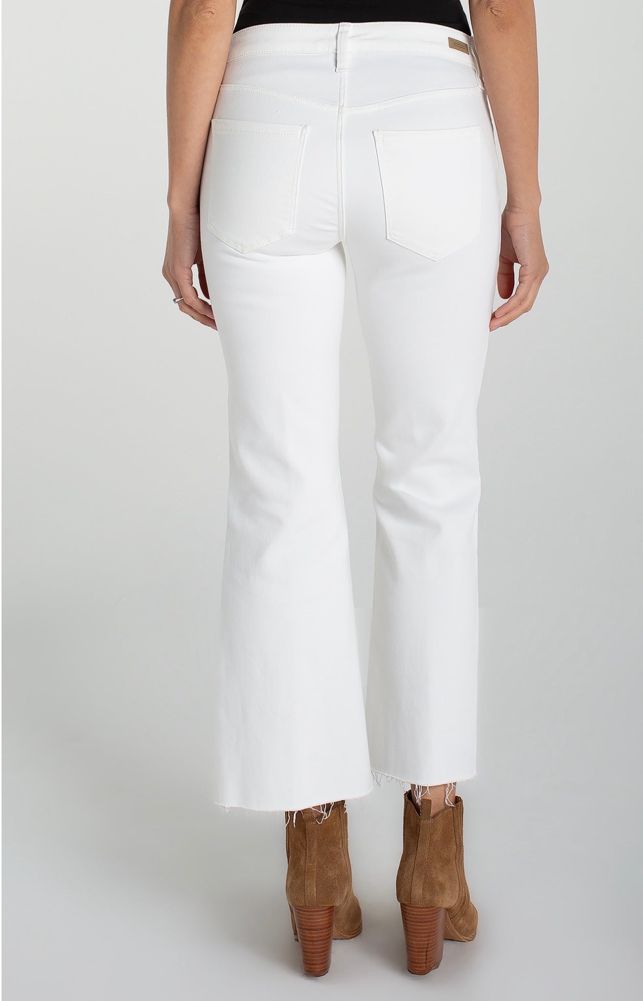 Hannah crop flair with twisted slit 27 inch inseam bright white