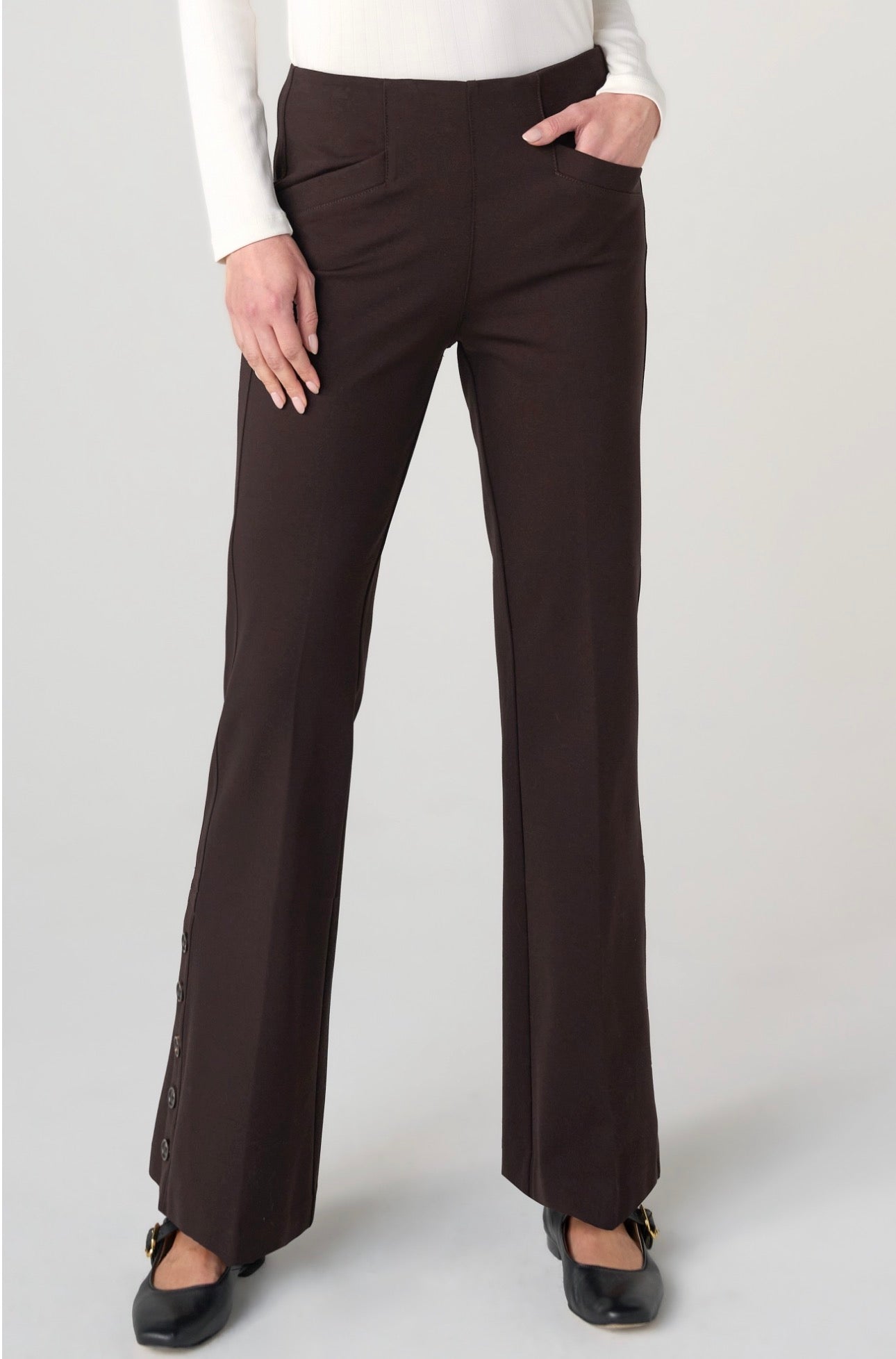 STELLA PULL ON FLAIR WITH BUTTON HEM
