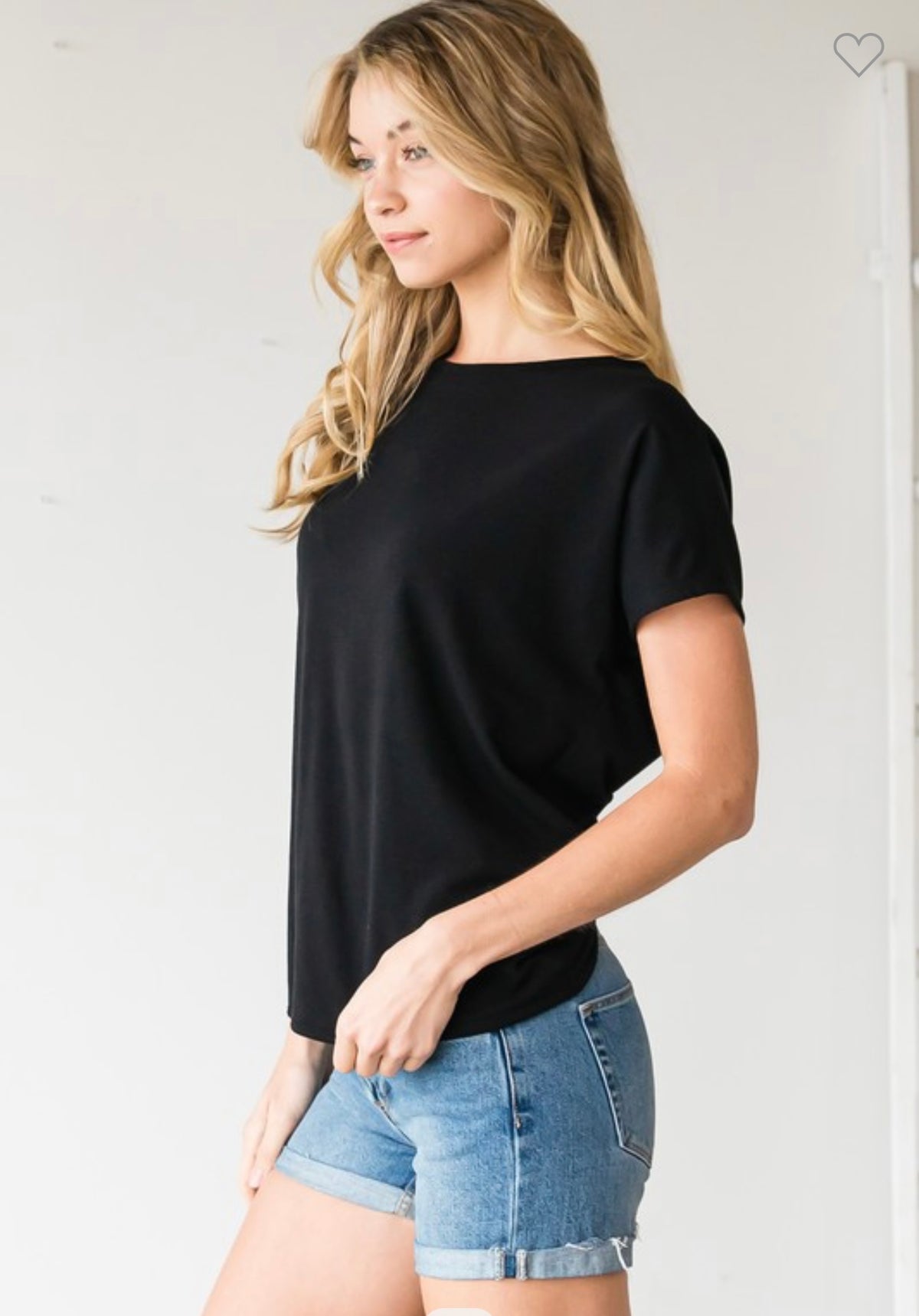 BLACK SHORT SLEEVE TWISTED KNOT BACK TOP